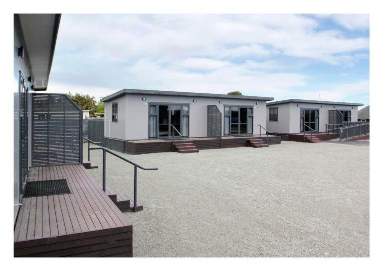 Pine Lake View Lodge Kaiapoi 외부 사진